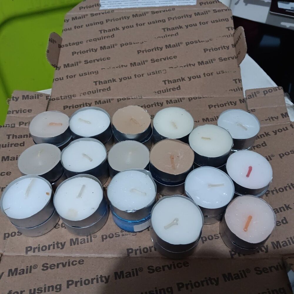 Tea light candle